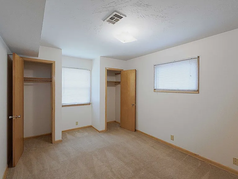 4321 Holdrege St #1 — Photo 15