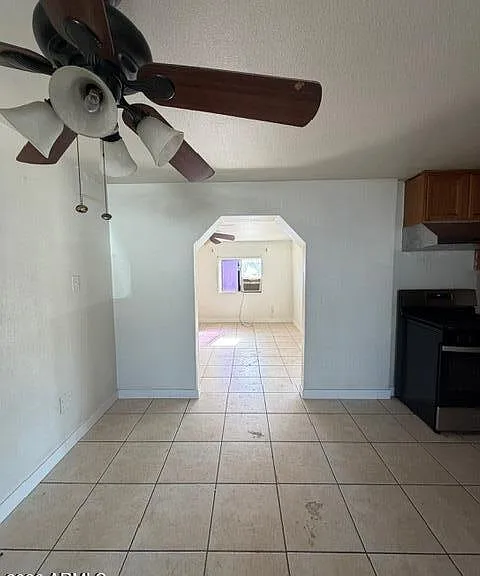 14036 N 34th Pl — Photo 4