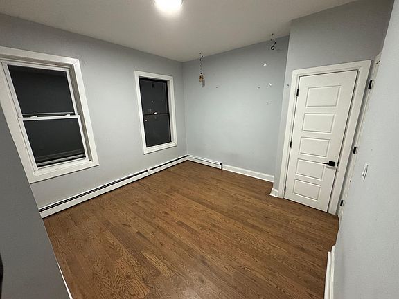 4th image of 484 Mercer St #G3