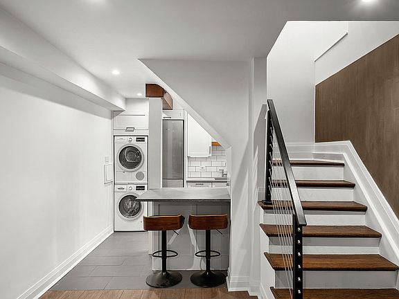 5th image of 419 E 78th St APT 1B