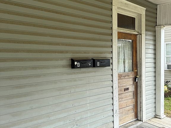 2nd image of 605 W Central Ave