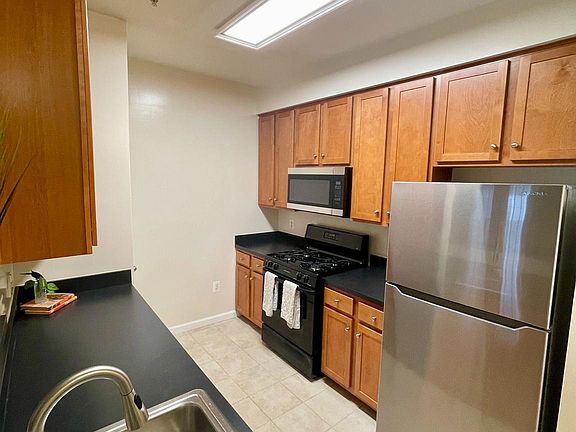 5th image of 4862 Eisenhower Ave Unit 269