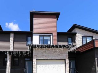 442 S Highlands Blvd W #4, Lethbridge, AB T1J 5K5