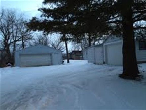 2nd image of 201 E Logan St