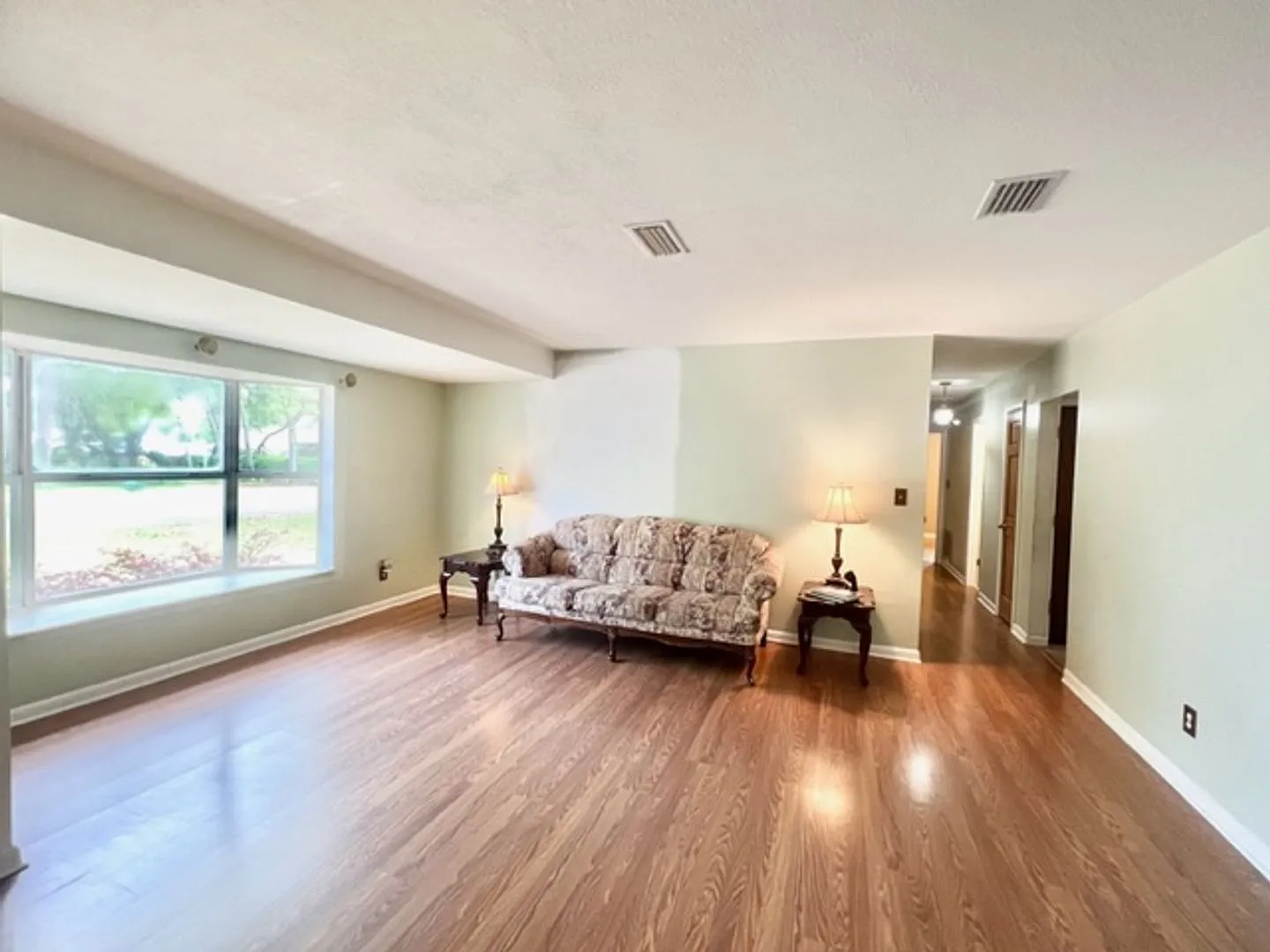 259 Georgia Ave Valparaiso, FL 32580 — Photo 4
