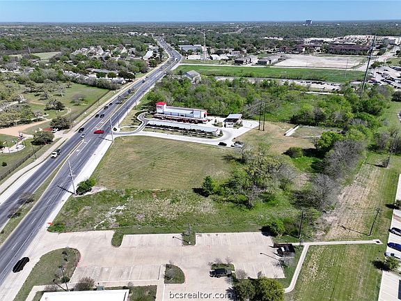 5th image of 2414 Boonville Rd