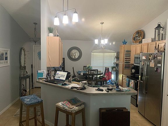 4th image of 11 Emerson Dr