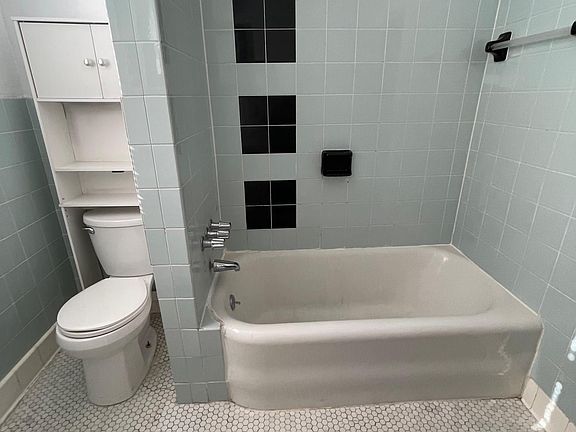 4th image of 2502 W Kansas Ave #A