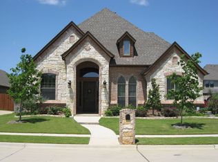 8101 Derby Run Dr, North Richland Hills, TX 76180