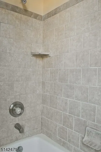 2 bed, 896 sqft, $2,750 — Photo 4