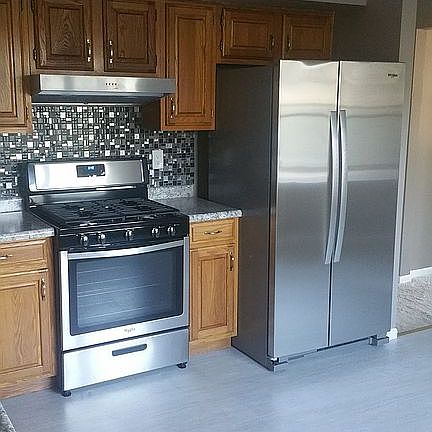5th image of 211-213 E Washington St
