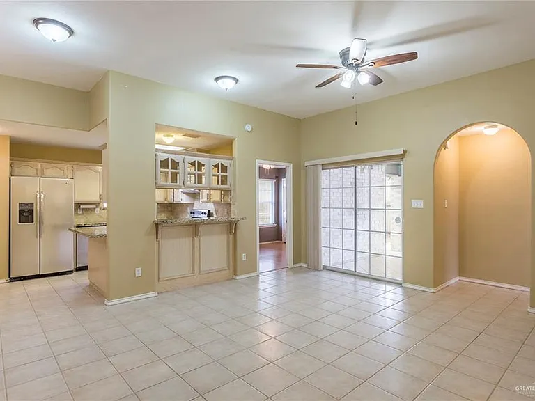 2621 Quamasia Ave — Photo 3