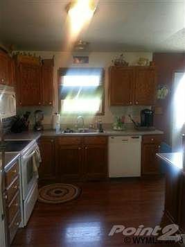3rd image of 811 Big Horn Dr