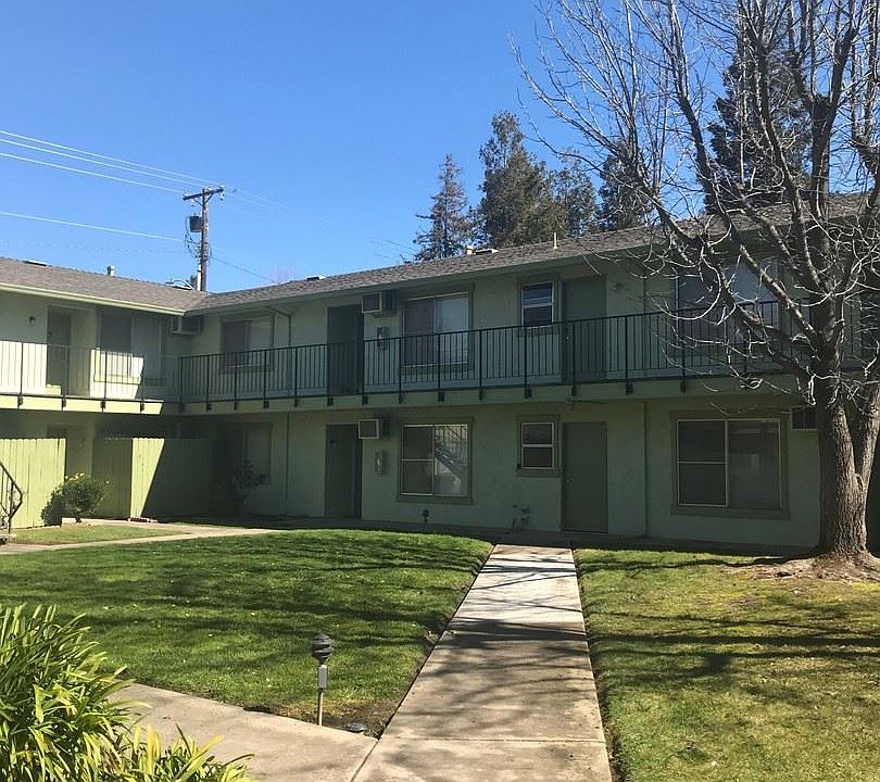 2nd image of 2440 Cochran Rd APT 18