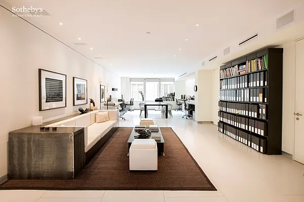 Sold by Sotheby's International Realty | media 3