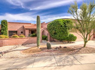 1527 W Baltusrol Dr, Green Valley, AZ 85622