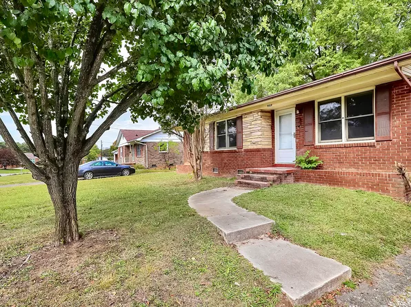 4808 Brooktree Dr, Charlotte, NC 28208