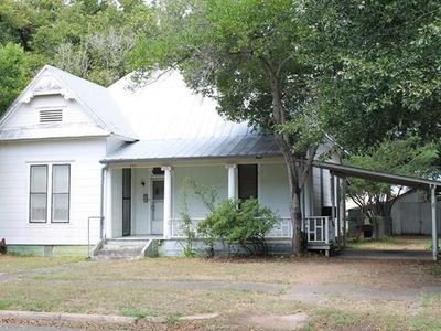 405 Gresham St, Smithville, TX, 78957