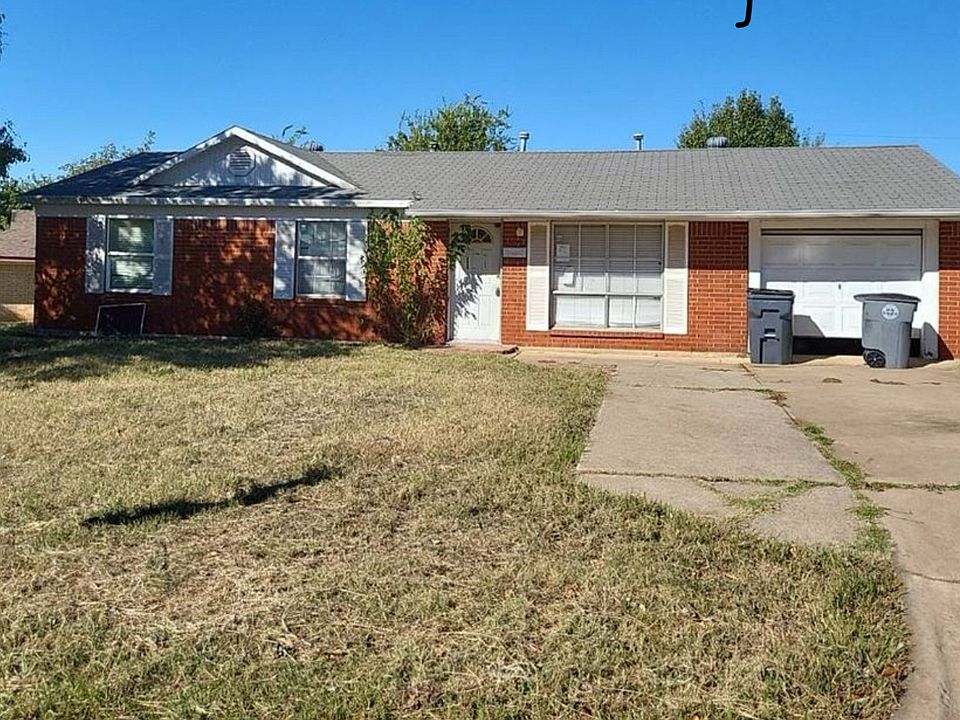 1st image of 406 NW Woodland Dr