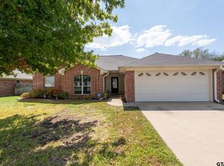 11161 Triple Crown Dr, Flint, TX 75762