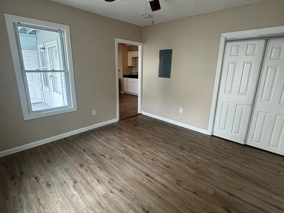 370 Hamilton St #1-R