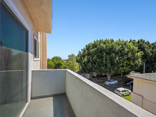1865 Camden Ave #301, Los Angeles, CA 90025