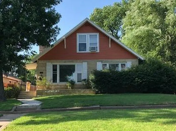 405 NE 8th St, Abilene, KS 67410