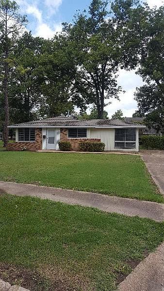 1st image of 106 Mimosa Cir