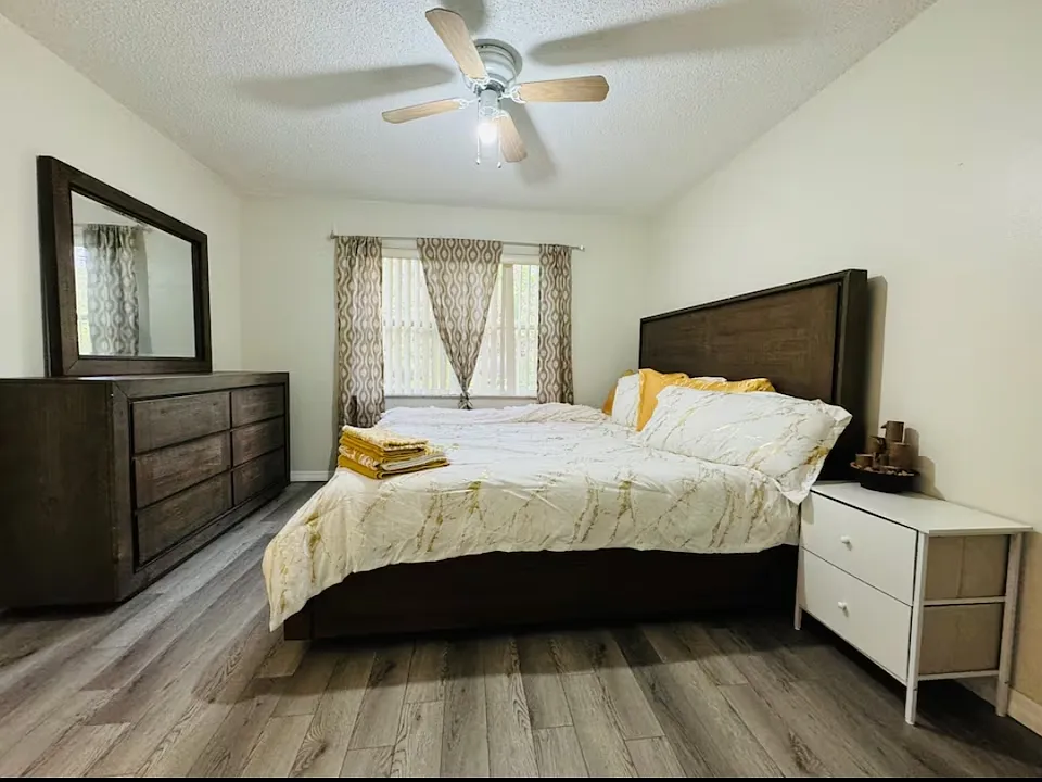 5020 Terrace Palms Cir #202