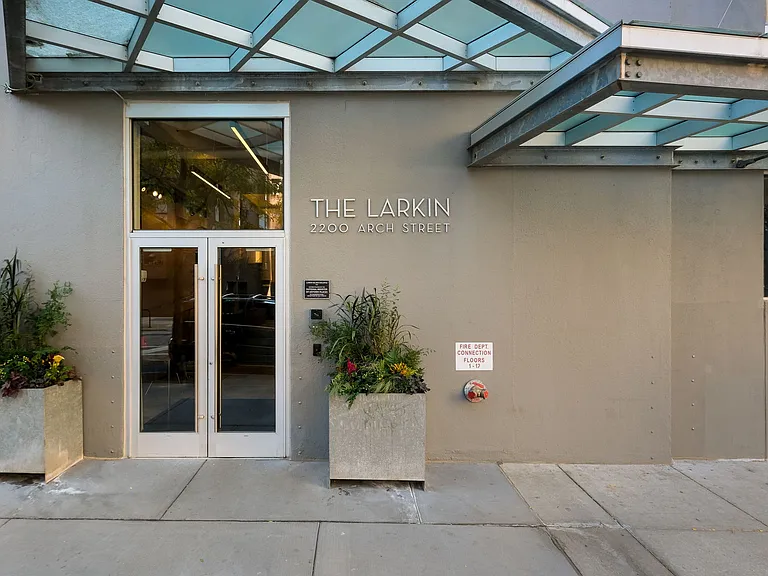 2200 Arch St #705 — Photo 11