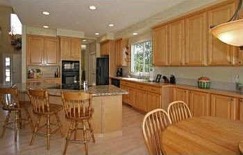 3rd image of 2043 River West Dr
