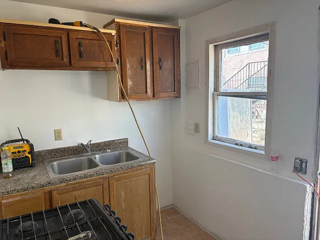 510 Randolph Dr #6 — Photo 6