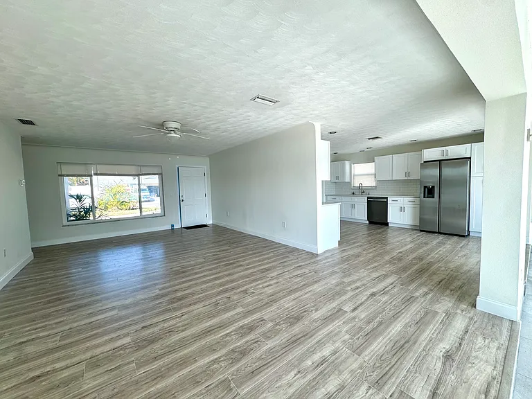 535 173rd Ave E — Photo 32