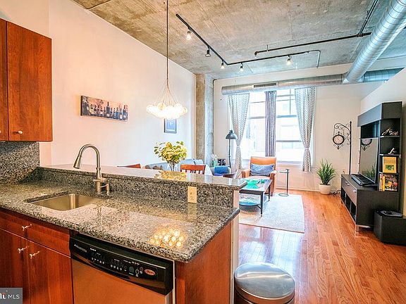 5th image of 130 N 2nd St Unit 2B