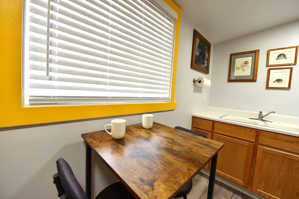 Building Photo - 4360 Savoy Blvd #1