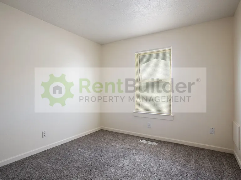 10101 La Paz Dr NW — Photo 19