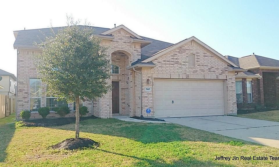 1st image of 7827 Meandering Oak Ln