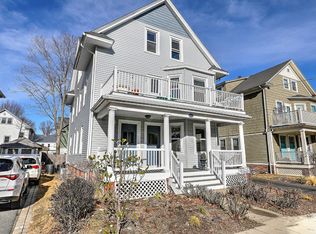 224 Rochambeau Ave #1, Providence, RI 02906