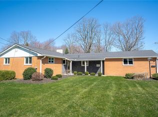 1471 Overlook Dr, Alliance, OH