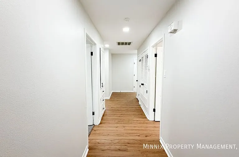 5204 9th St — Photo 21