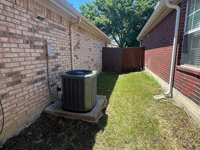 3204 Rainburst Ln — Photo 3