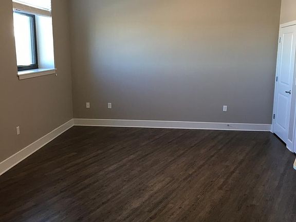 4th image of 138 Park Central Sq APT 502
