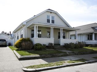 28 Ausdale Rd, Cranston, RI 02910