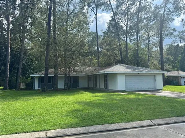 113 W Pinewood Dr, Slidell, LA 70458