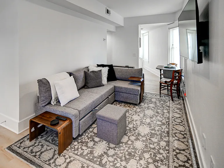 731 Jenifer St #1 — Photo 8