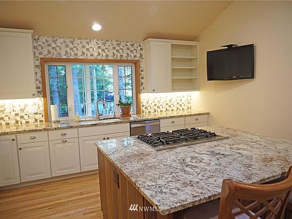 5th image of 6110 Tigertail Dr SW