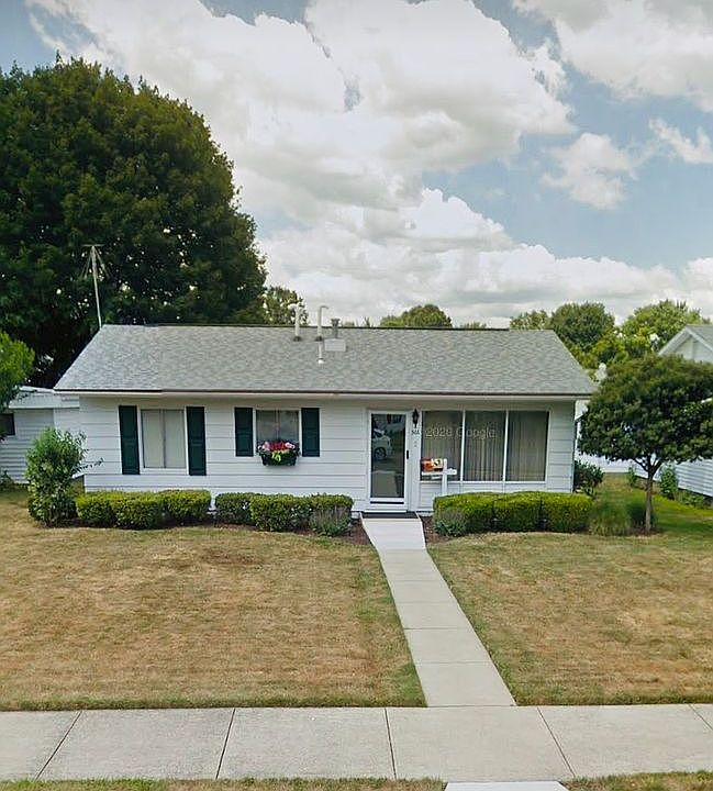 1st image of 506 Kelly St NW