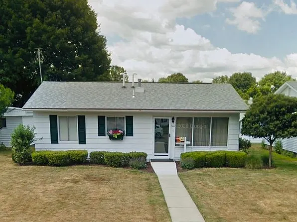 506 Kelly St NW, New Philadelphia, OH 44663