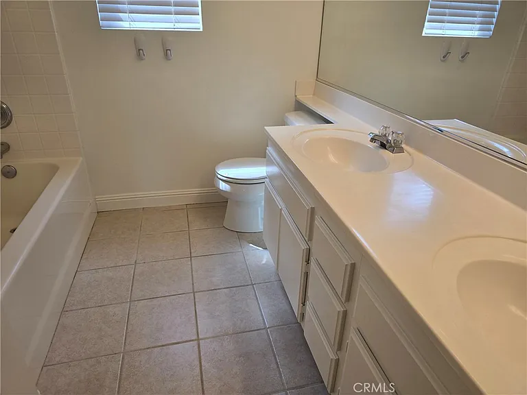 43717 Calabro St — Photo 23