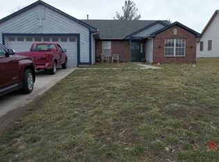 1024 Crimson King Pkwy, Mooresville, IN